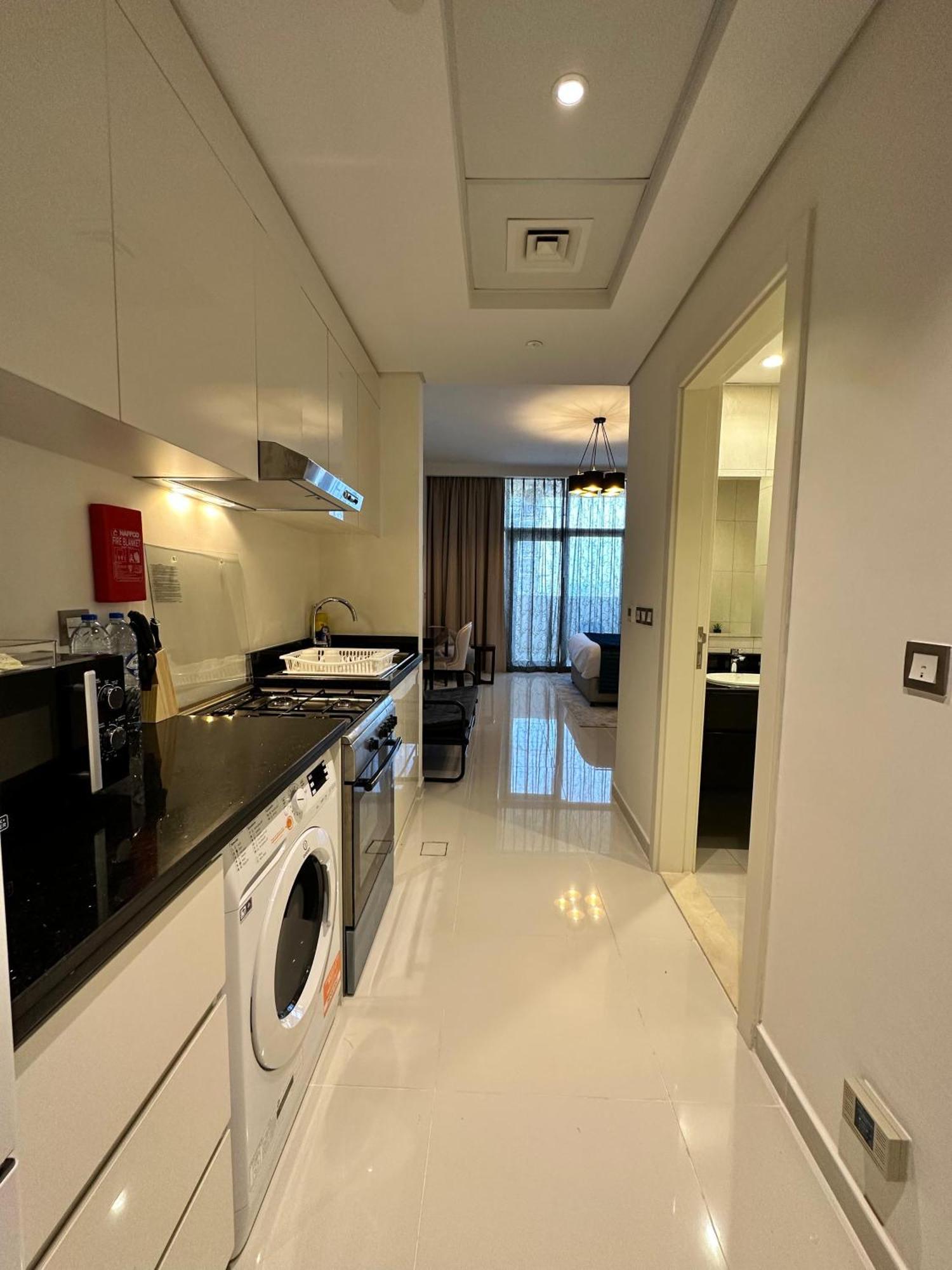 Your Perfect Stay In Jvc Dubai Eksteriør billede