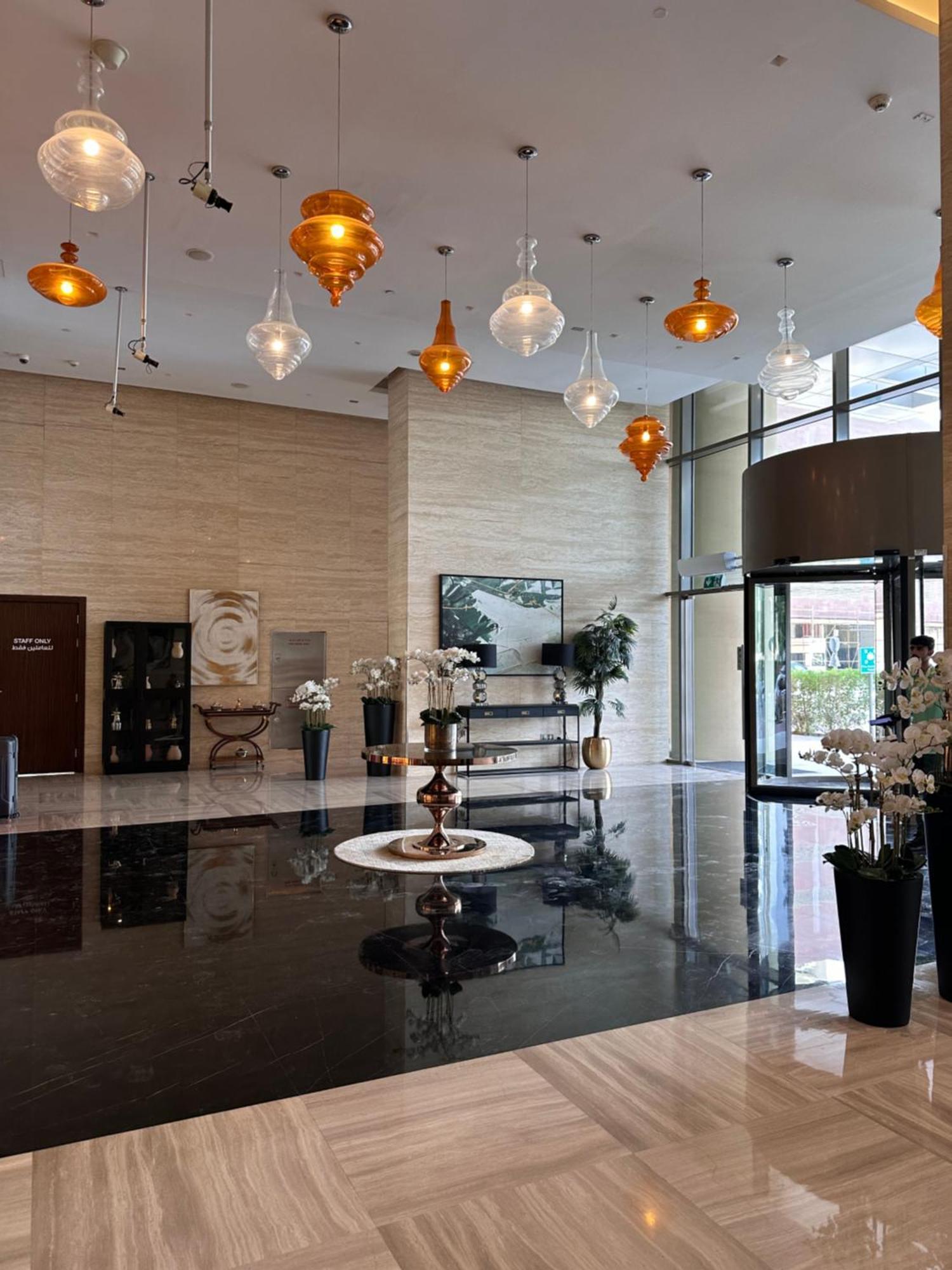 Your Perfect Stay In Jvc Dubai Eksteriør billede